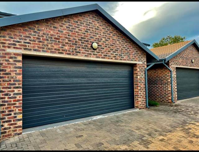 3 BEDROOM TOWNHOUSE FOR SALE IN MONTANA TUINE